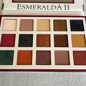 Beauty Creations Esmeralda II